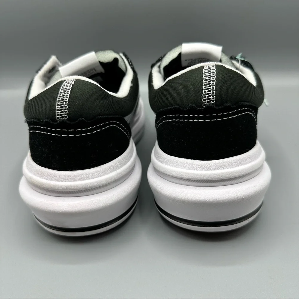 Vans Old Skool Overt Platform Skate Sneakers Women’s Size 6.5 Black White
